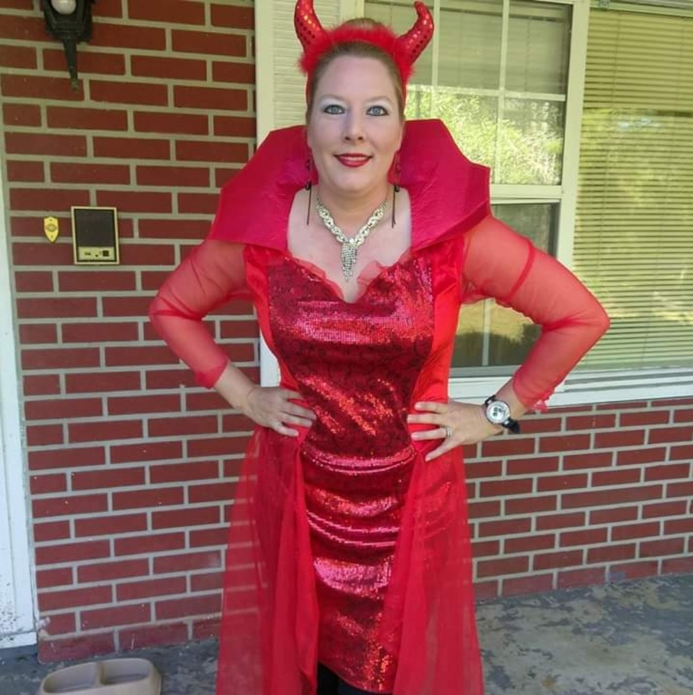 costume